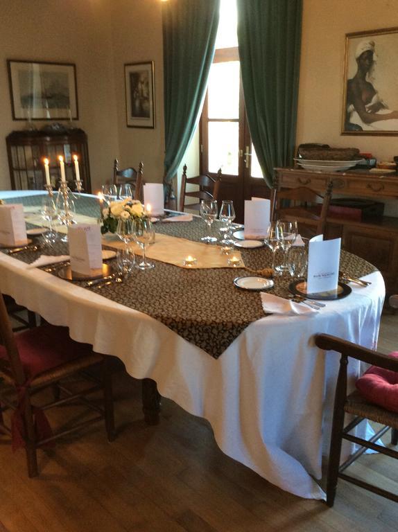 La Grange Terrou Guest House Saint-Germain-de-Confolens Екстериор снимка