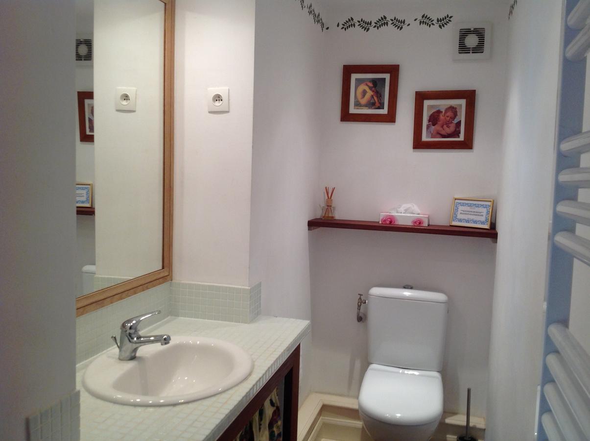 La Grange Terrou Guest House Saint-Germain-de-Confolens Екстериор снимка